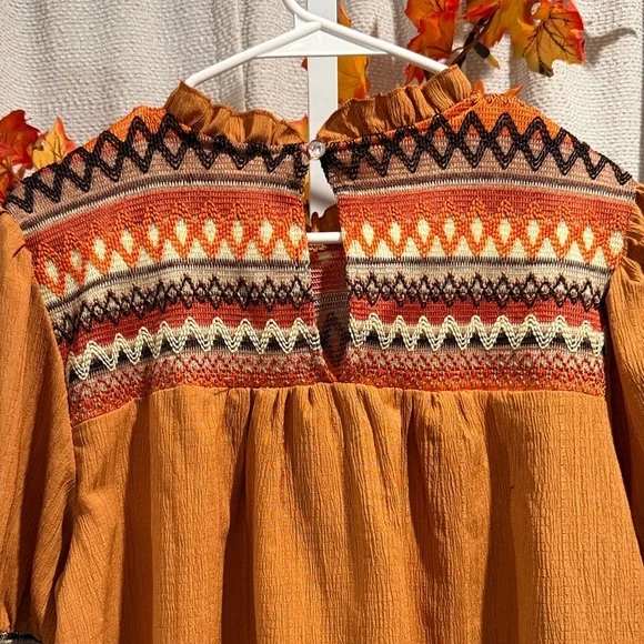 Boho 70’s vibe Embroidered Detailed top Sz.XL rusk orange color - Picture 8 of 11